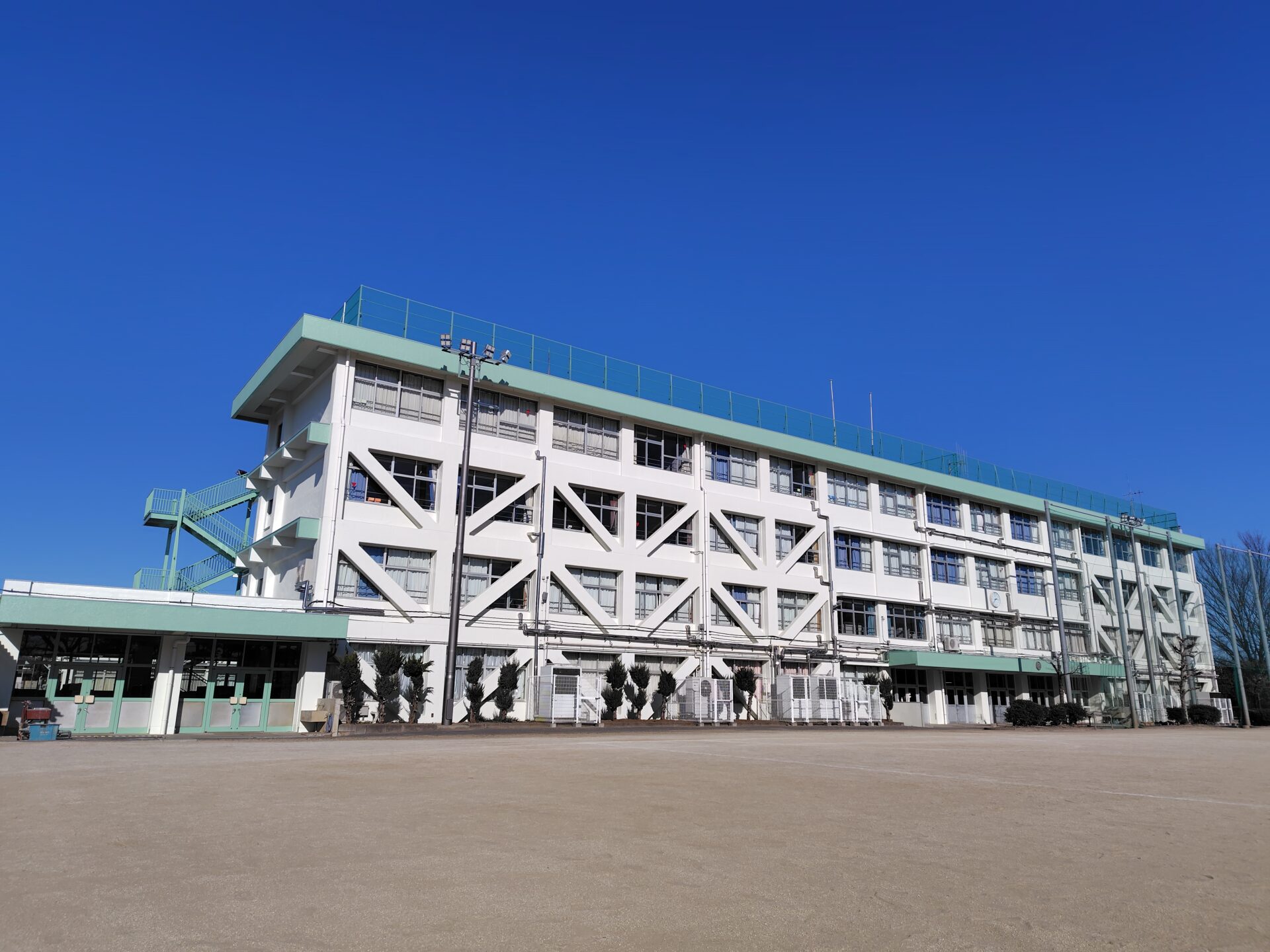 立川市立中学校